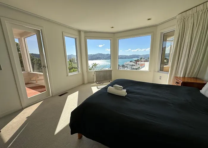Super Large Seaview House